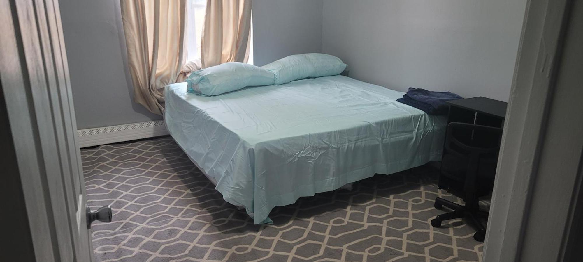 Room In A Beach House With King Size Bed In A Landlord Hosted Three Bedroom Apartment New York Luaran gambar